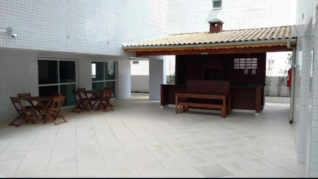 Ap Padrao Pe Na Areia Centro Top Mongaguá Exteriör bild