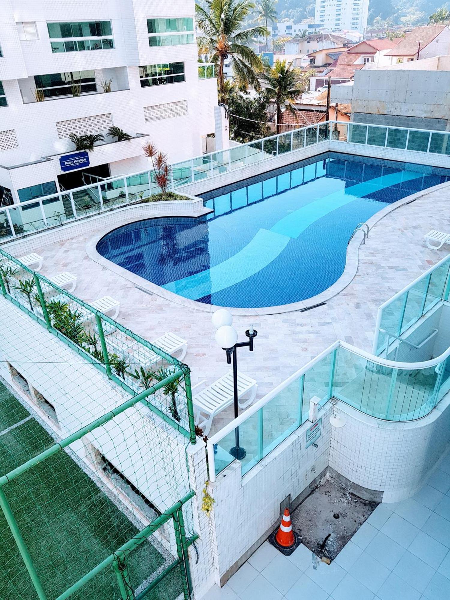 Ap Padrao Pe Na Areia Centro Top Mongaguá Exteriör bild